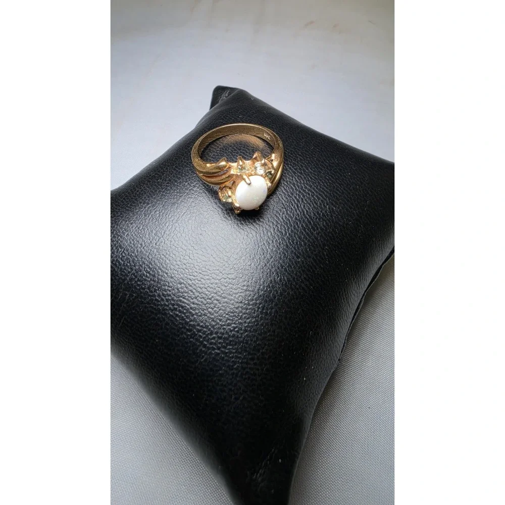 Gold Tone Faux Opal Ring Costume Jewelry Vintage Decorative Nice! Dane Craft Co.